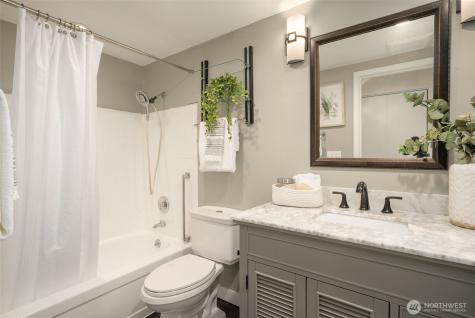 1770 NW 58th Street Seattle WA 98107