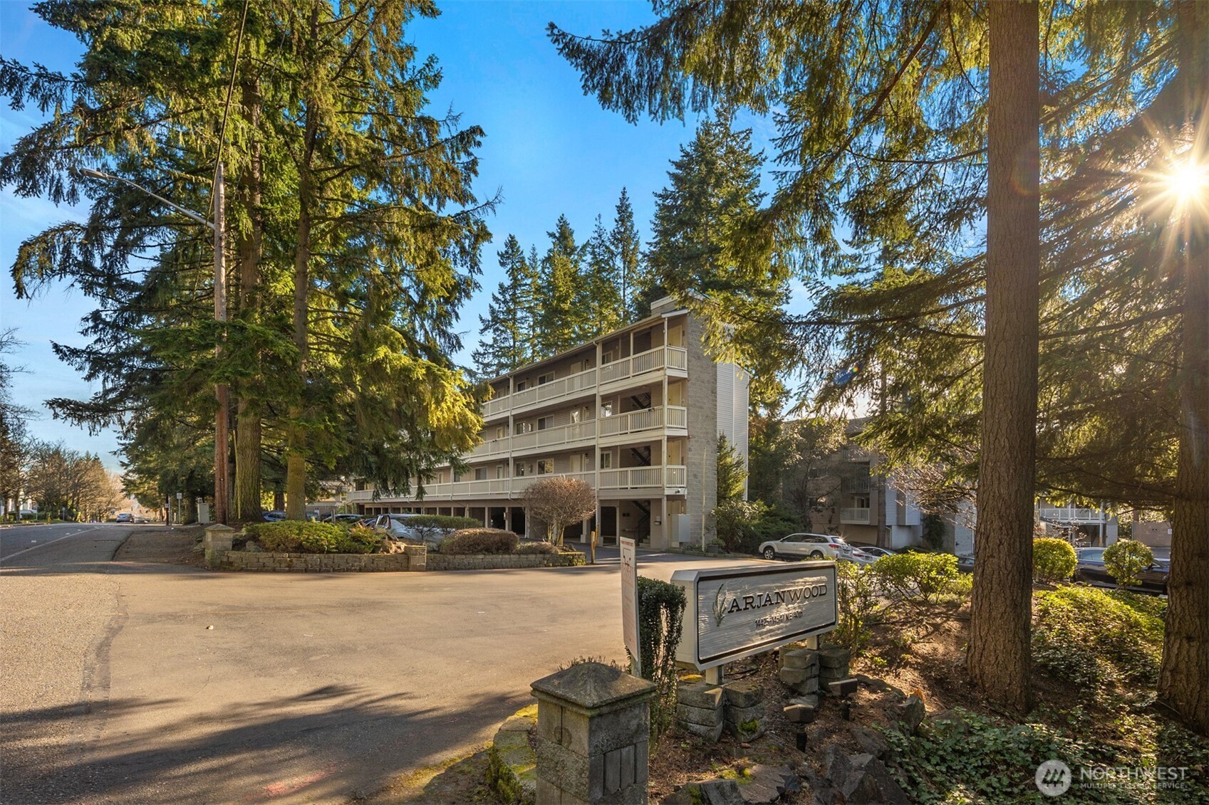 14527 NE 40th Street Bellevue WA 98007