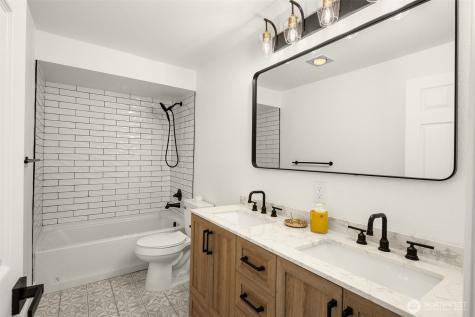 14527 NE 40th Street Bellevue WA 98007