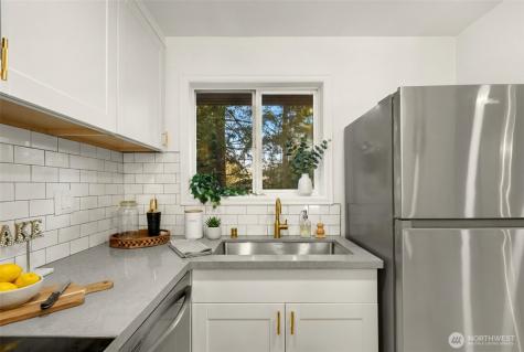 14527 NE 40th Street Bellevue WA 98007