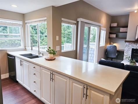 2272 Newport Way NW Issaquah WA 98027