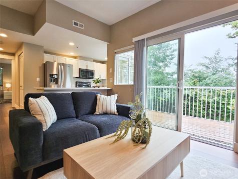 2272 Newport Way NW Issaquah WA 98027