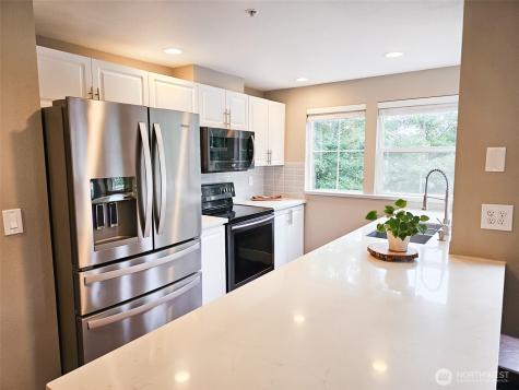 2272 Newport Way NW Issaquah WA 98027