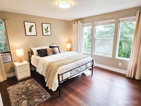 2272 Newport Way NW Issaquah WA 98027