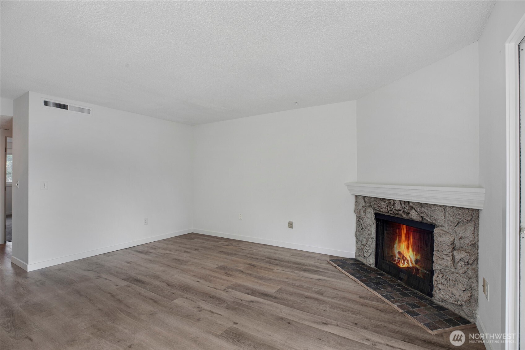 7304 NE 142nd Place Kirkland WA 98034