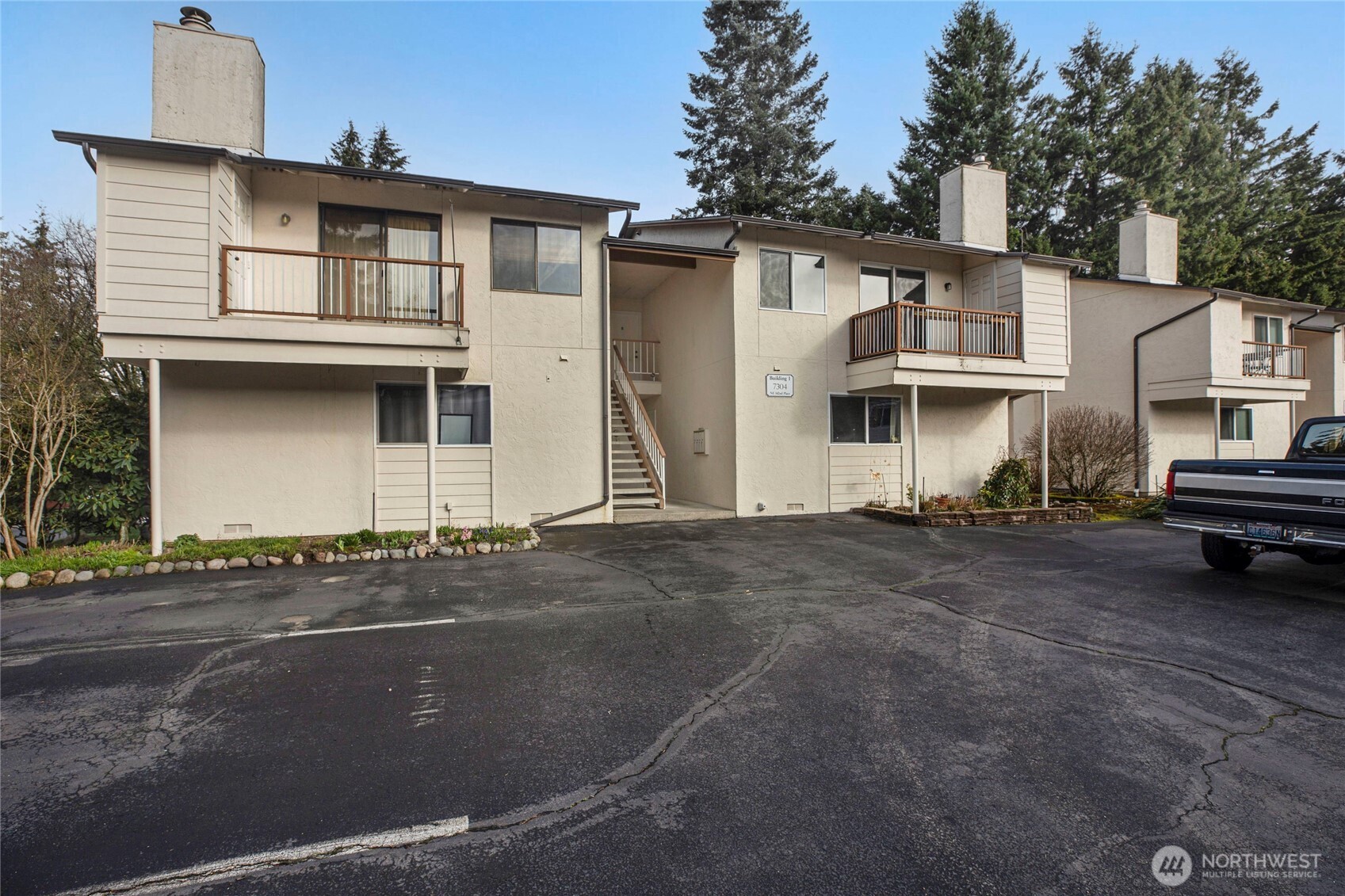 7304 NE 142nd Place Kirkland WA 98034