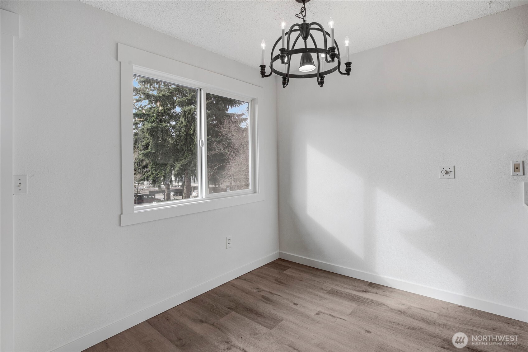 7304 NE 142nd Place Kirkland WA 98034