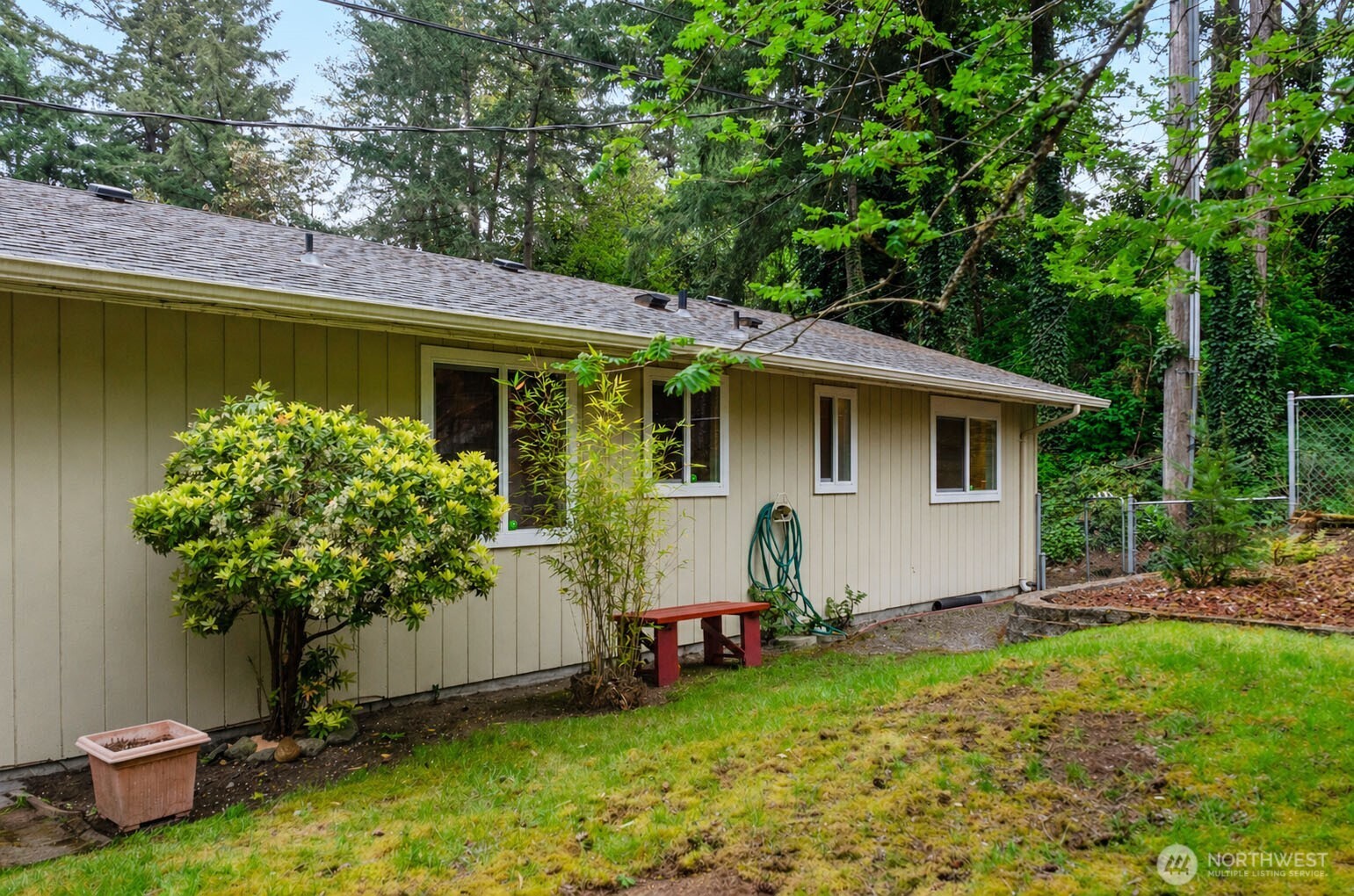 8221 SW Paine Lakewood WA 98499