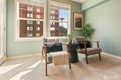 530 4th Avenue W Seattle WA 98119