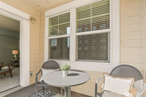 530 4th Avenue W Seattle WA 98119