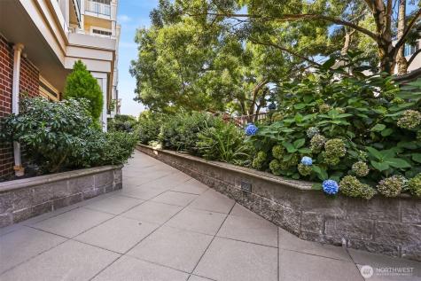 530 4th Avenue W Seattle WA 98119