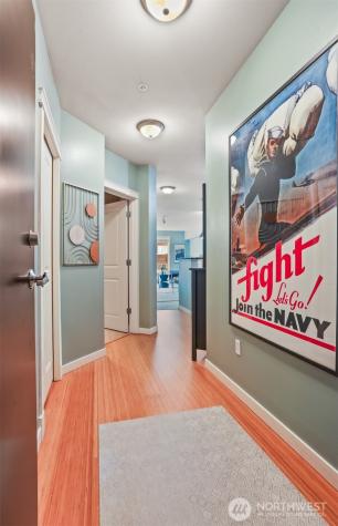 530 4th Avenue W Seattle WA 98119