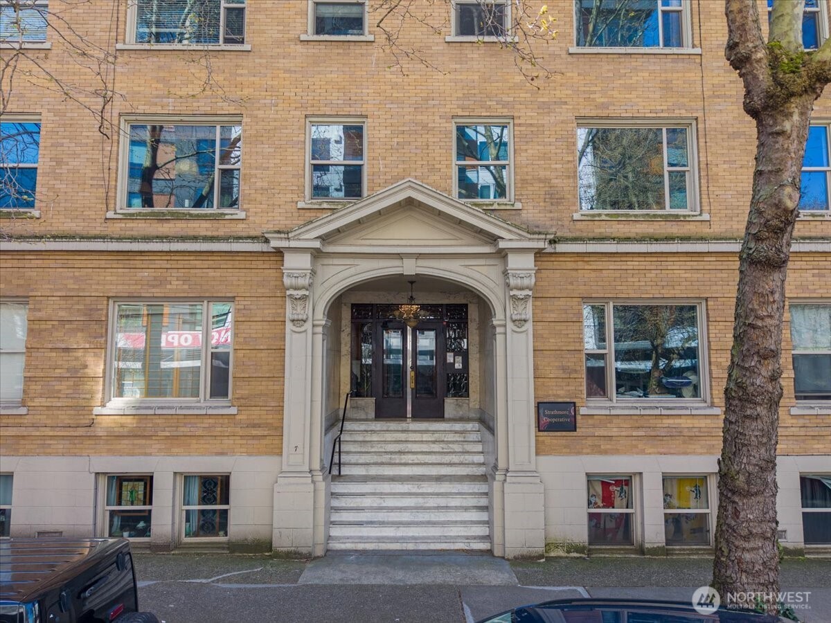 7 Harrison Street Seattle WA 98109