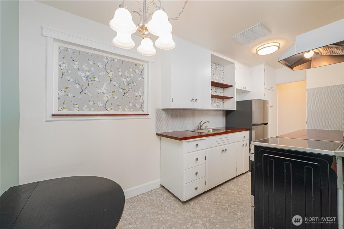 7 Harrison Street Seattle WA 98109