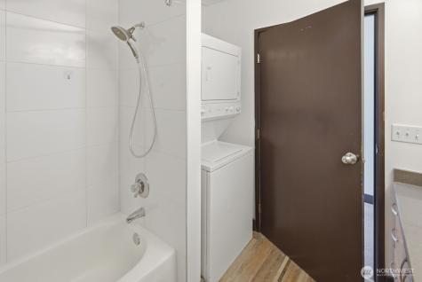 2440 Western Avenue Seattle WA 98121