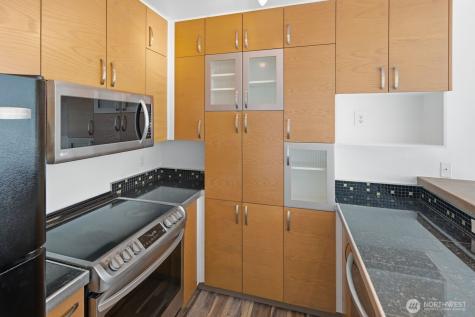 2440 Western Avenue Seattle WA 98121