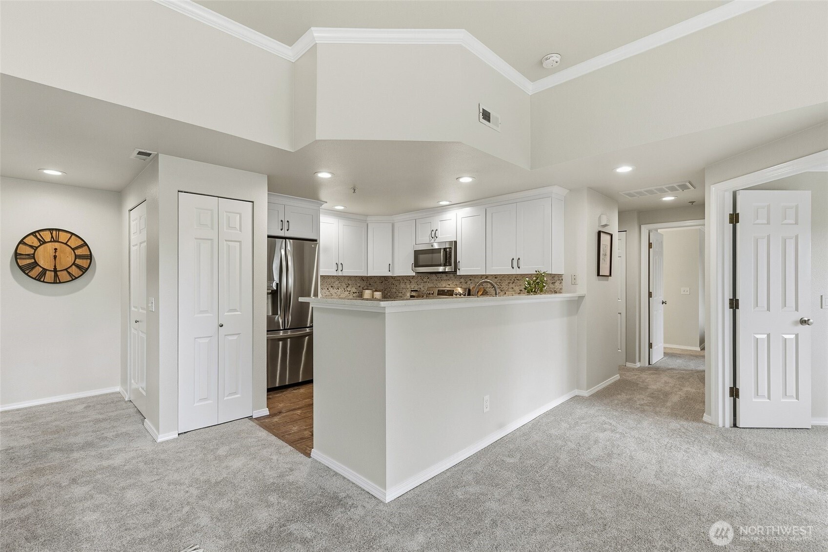 2044 Newport Way NW Issaquah WA 98027