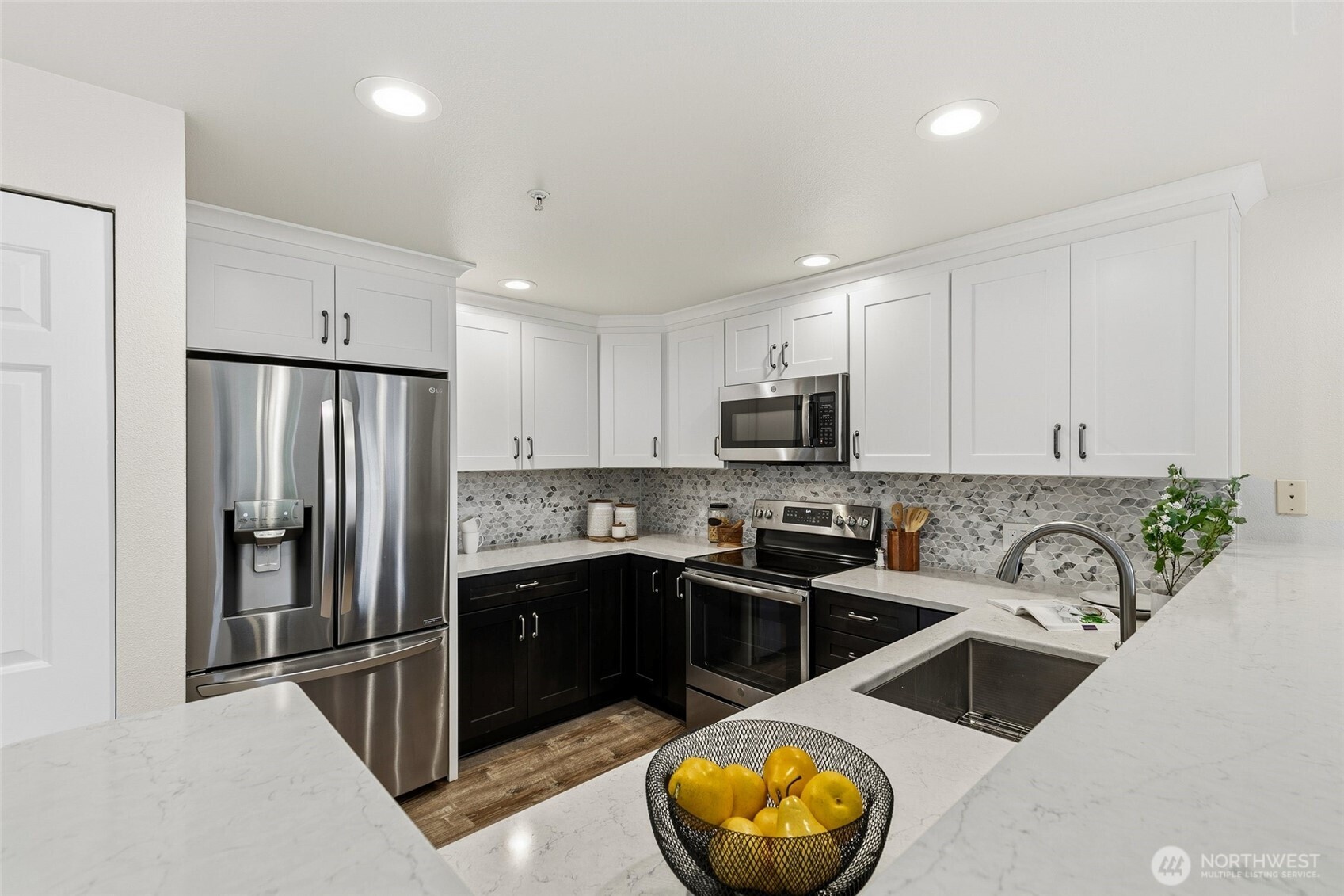 2044 Newport Way NW Issaquah WA 98027
