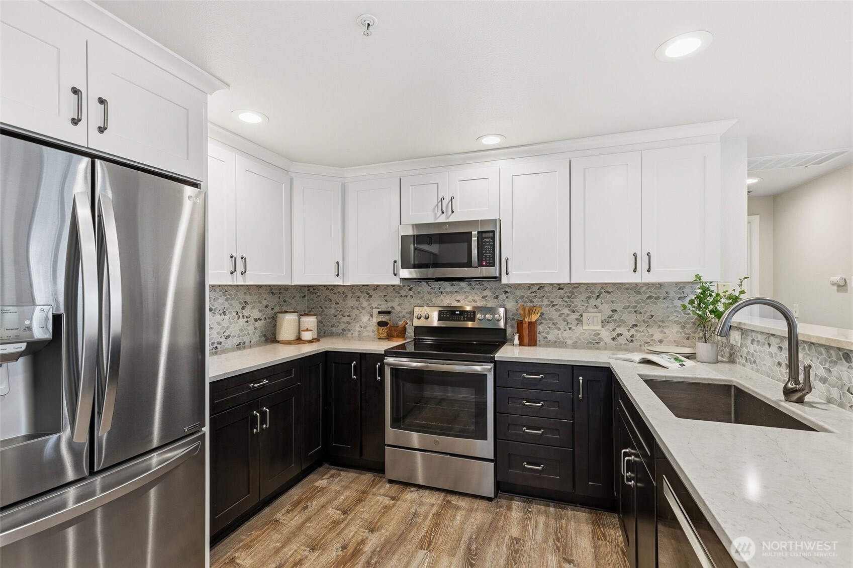 2044 Newport Way NW Issaquah WA 98027
