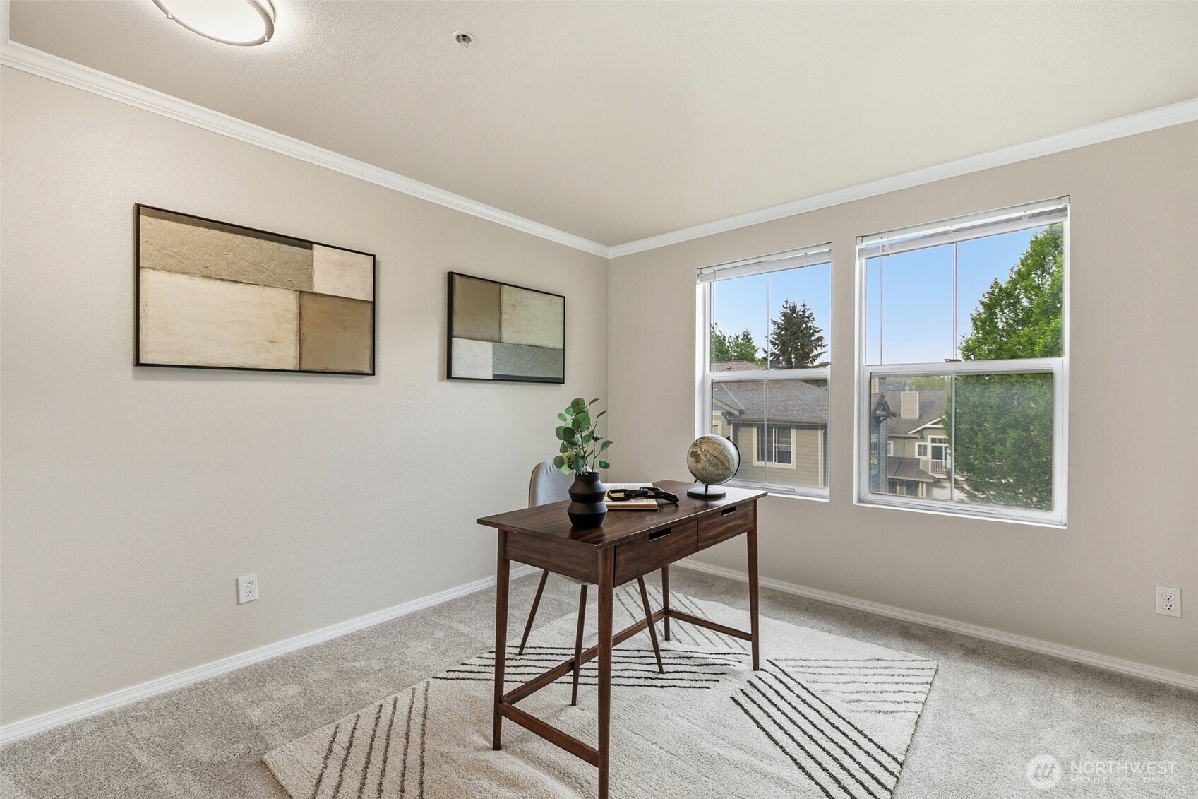 2044 Newport Way NW Issaquah WA 98027