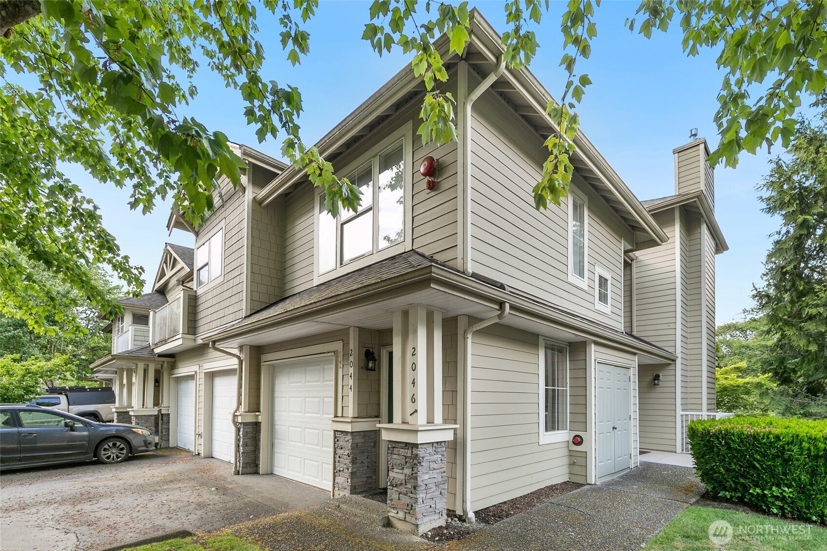 2044 Newport Way NW Issaquah WA 98027