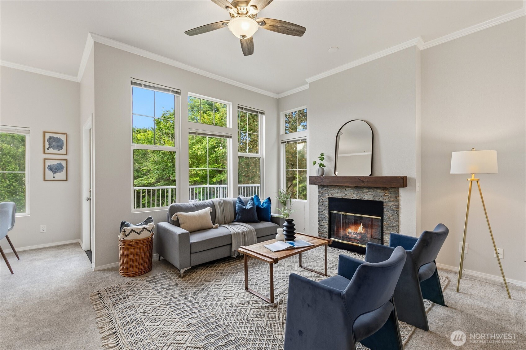 2044 Newport Way NW Issaquah WA 98027
