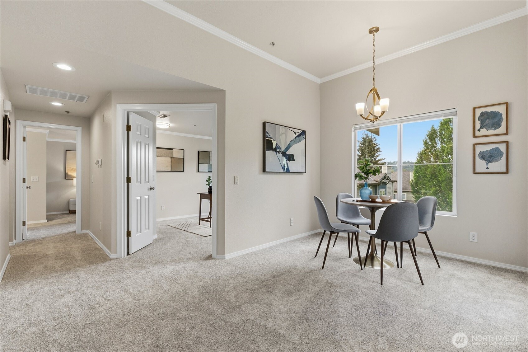 2044 Newport Way NW Issaquah WA 98027