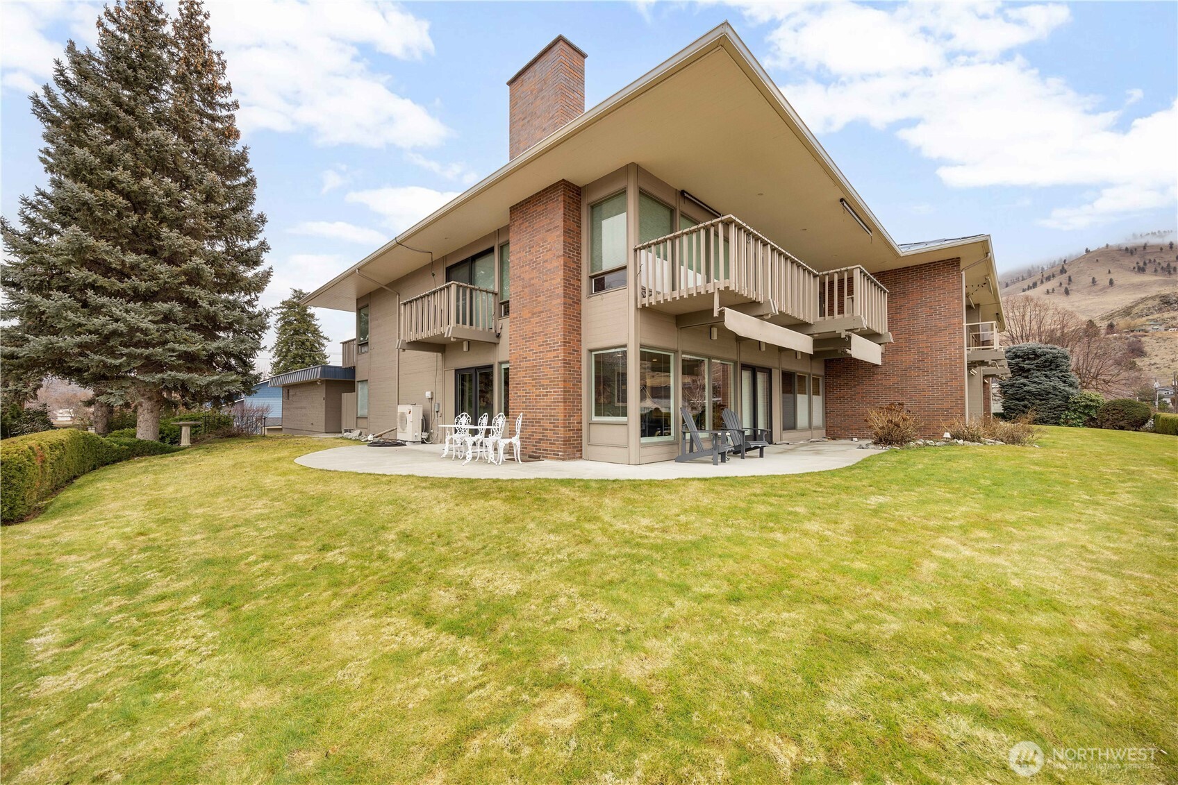 301 S 3rd Street Chelan WA 98816