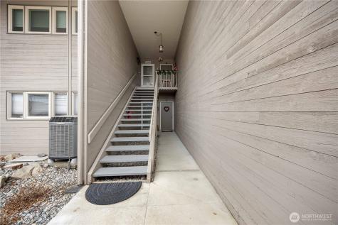 301 S 3rd Street Chelan WA 98816