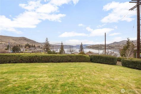 301 S 3rd Street Chelan WA 98816