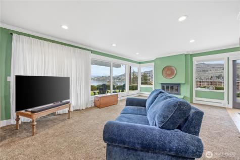 301 S 3rd Street Chelan WA 98816