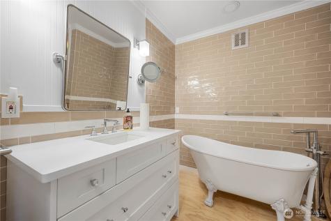 301 S 3rd Street Chelan WA 98816