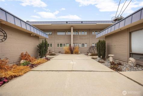 301 S 3rd Street Chelan WA 98816