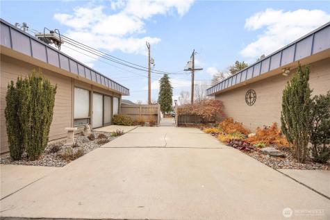 301 S 3rd Street Chelan WA 98816