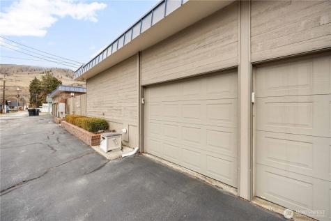301 S 3rd Street Chelan WA 98816