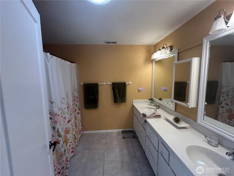 303 S 325th Lane Federal Way WA 98003