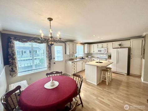 303 S 325th Lane Federal Way WA 98003