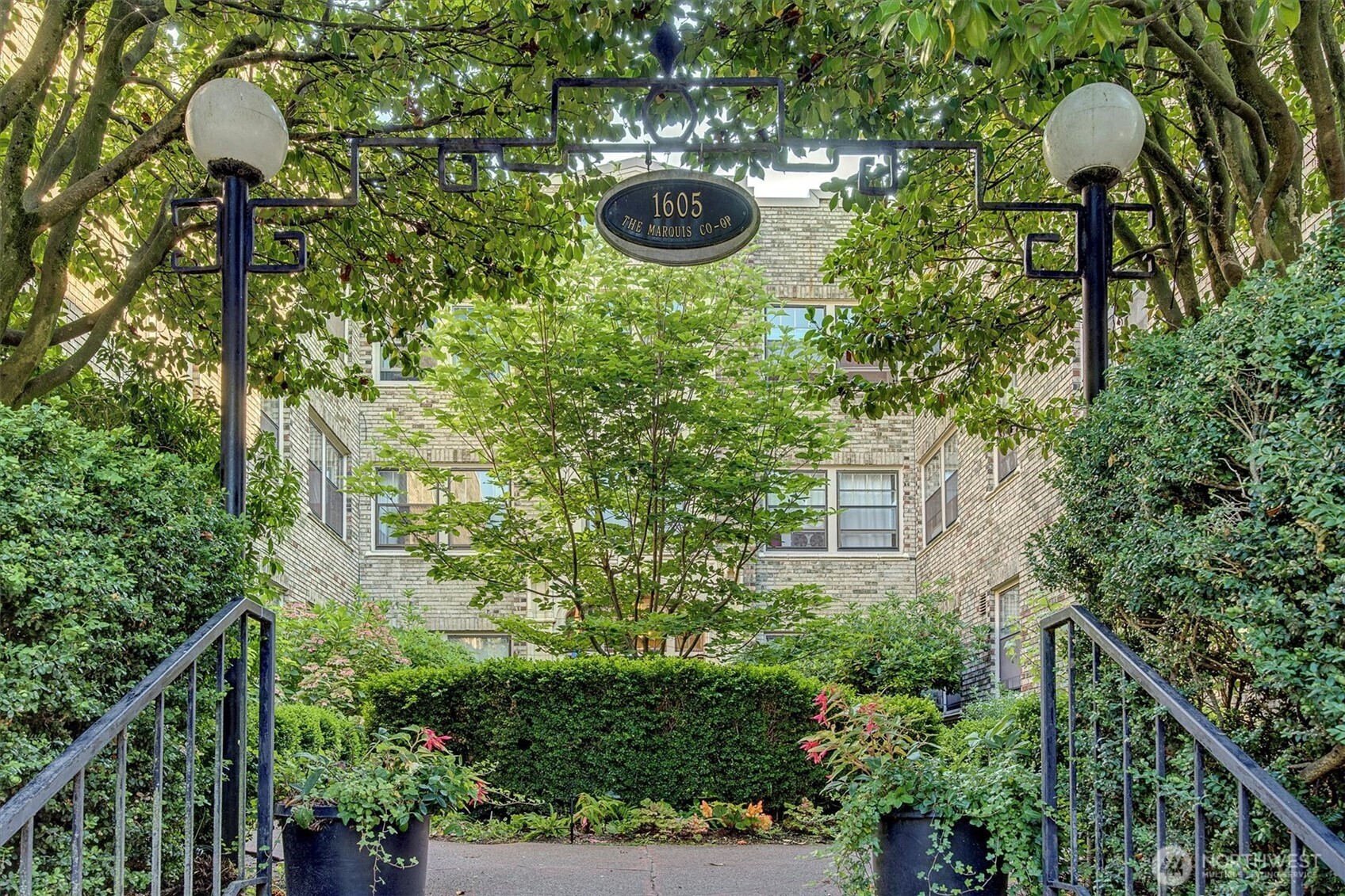 1605 E Olive Street Seattle WA 98122