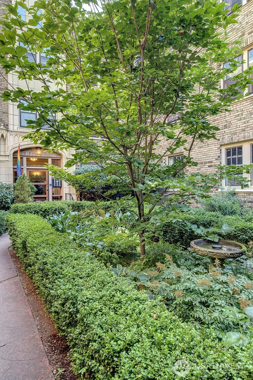 1605 E Olive Street Seattle WA 98122
