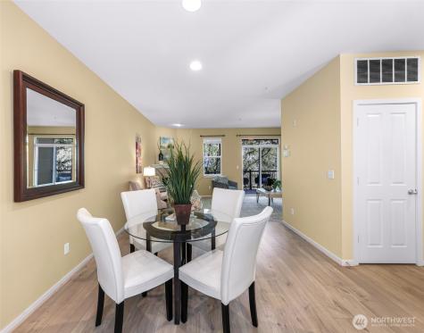 9067 161st Court NE Redmond WA 98052