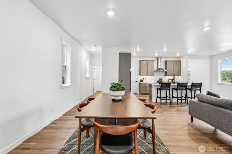 24319 13th Avenue SE Bothell WA 98021
