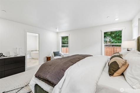 24319 13th Avenue SE Bothell WA 98021