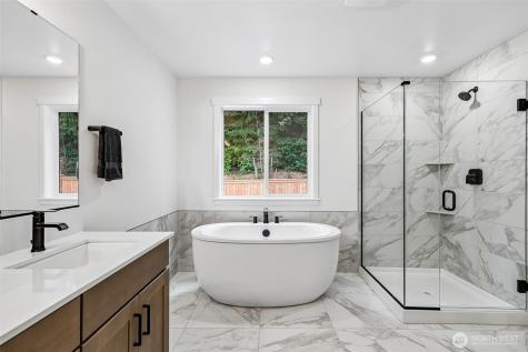 24319 13th Avenue SE Bothell WA 98021