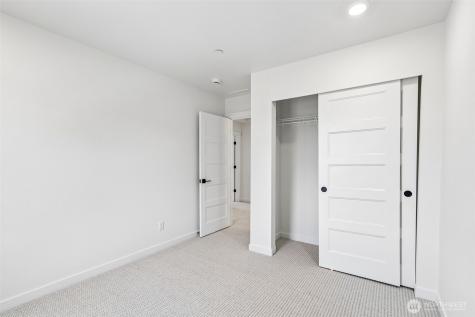 24319 13th Avenue SE Bothell WA 98021