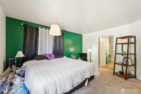 9210 Market Place Lake Stevens WA 98258