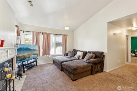 9210 Market Place Lake Stevens WA 98258