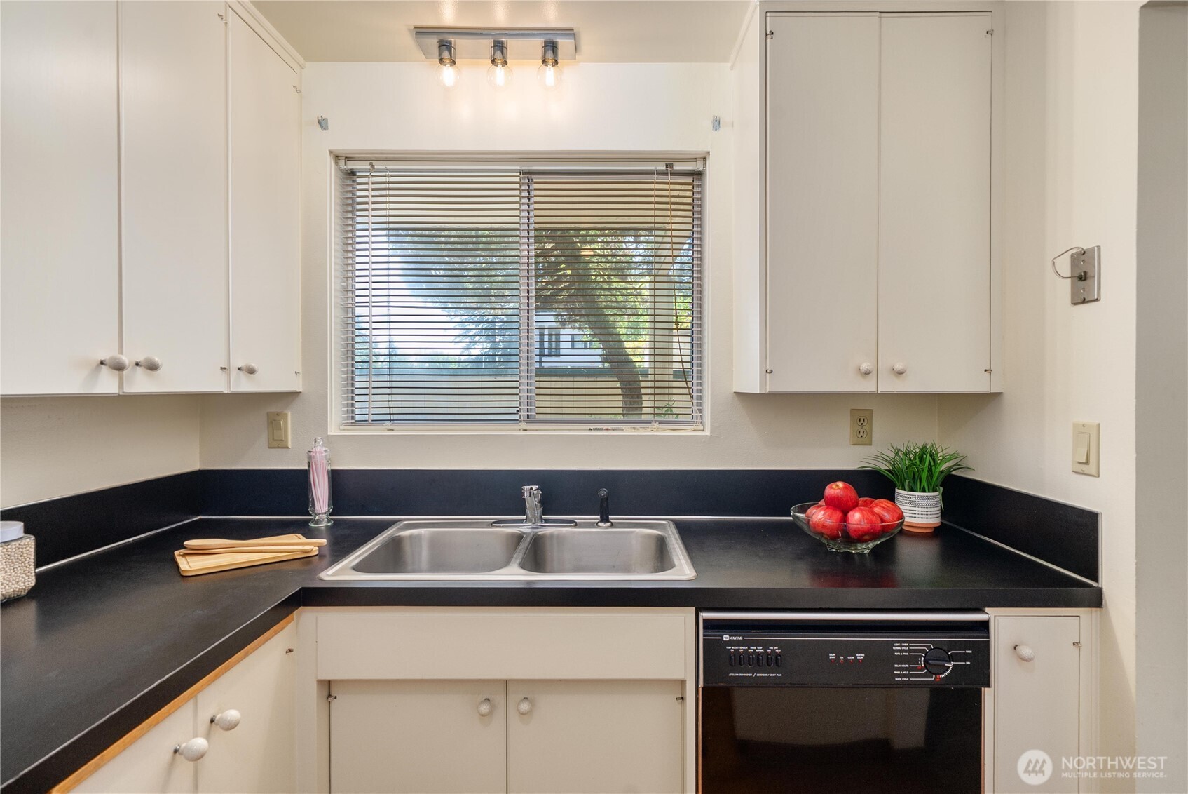 10430 Gravelly Lake Drive SW Lakewood WA 98499