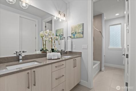 13038 NE 102nd Place Kirkland WA 98033