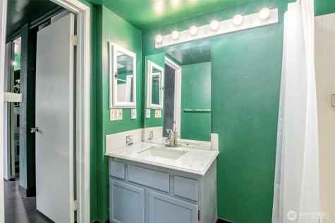 110 SW 116th Street Seattle WA 98146