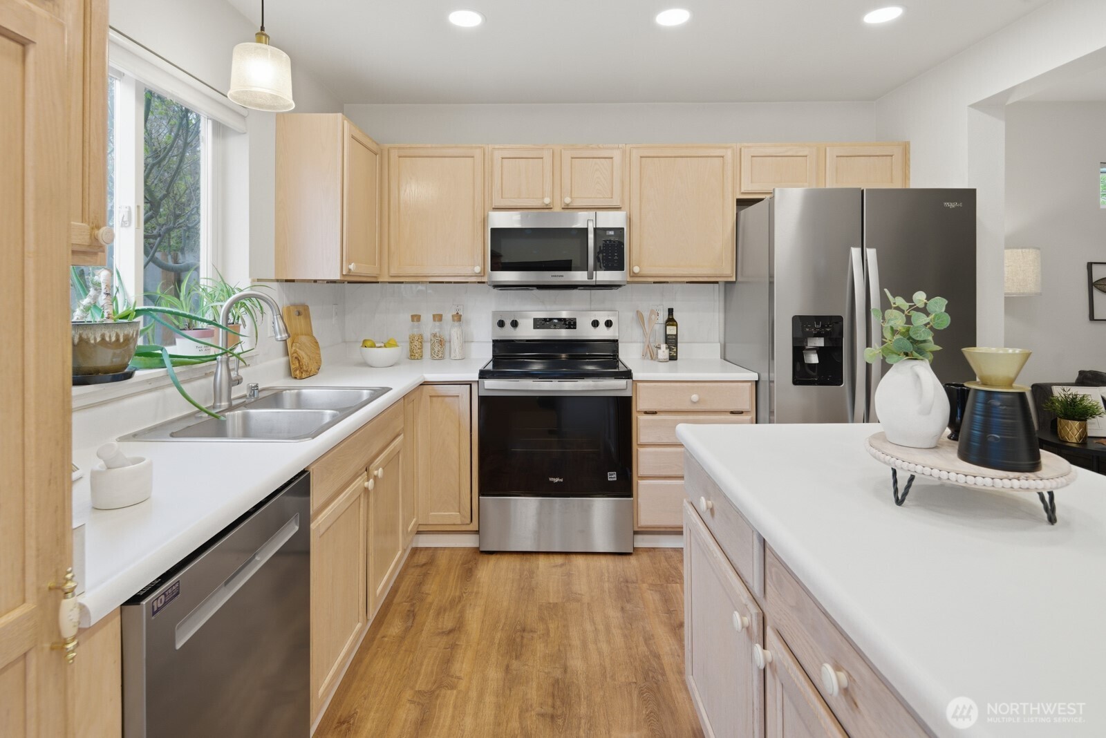 9816 21st Drive SE Everett WA 98208